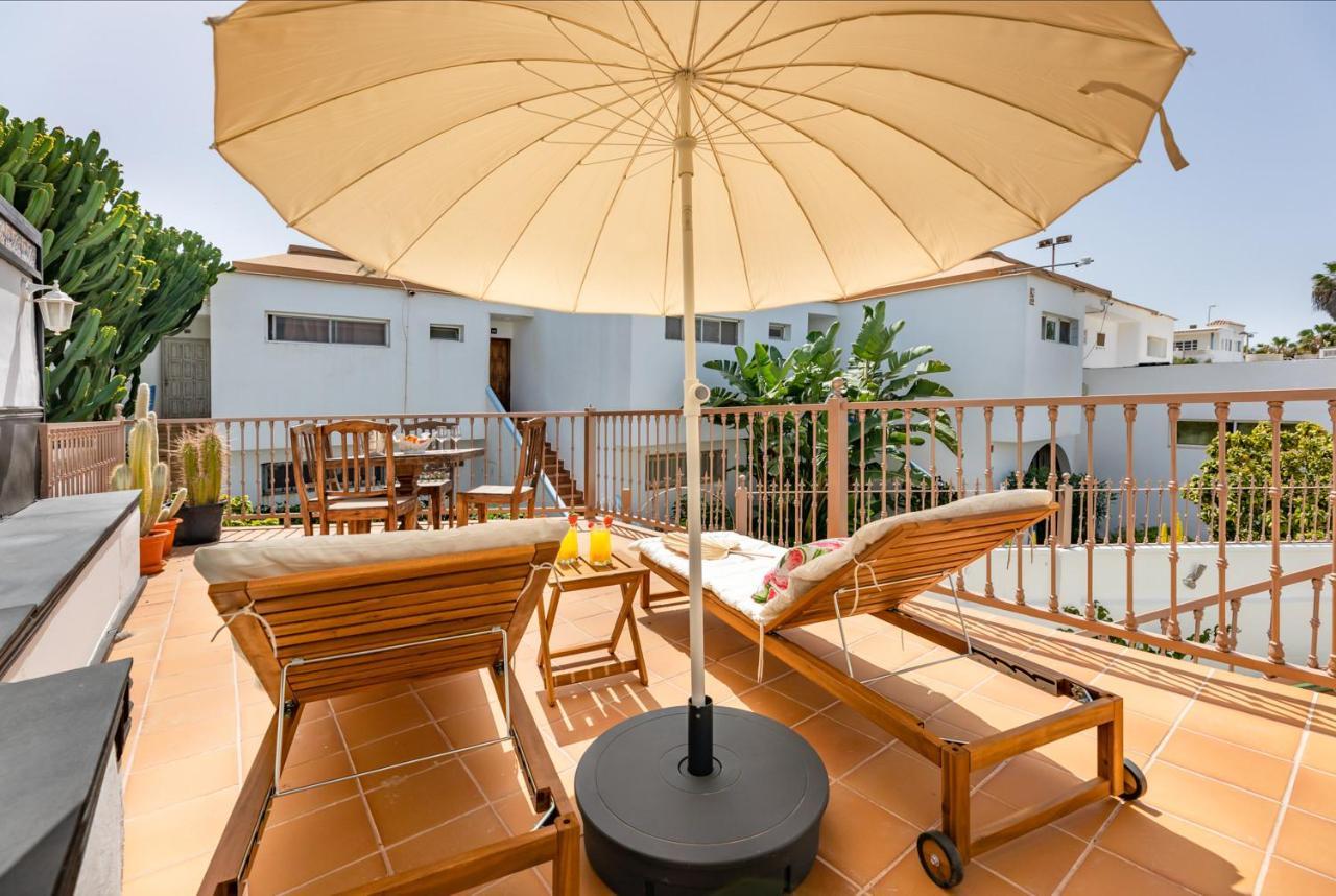 Villa Corralejo Bay Beachfront Corralejo By Holidays Home Екстериор снимка