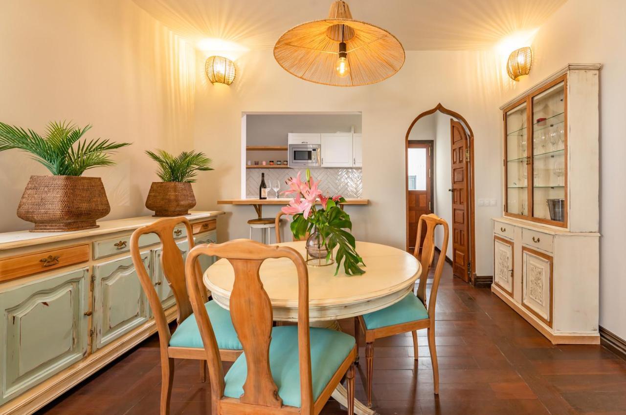 Villa Corralejo Bay Beachfront Corralejo By Holidays Home Екстериор снимка
